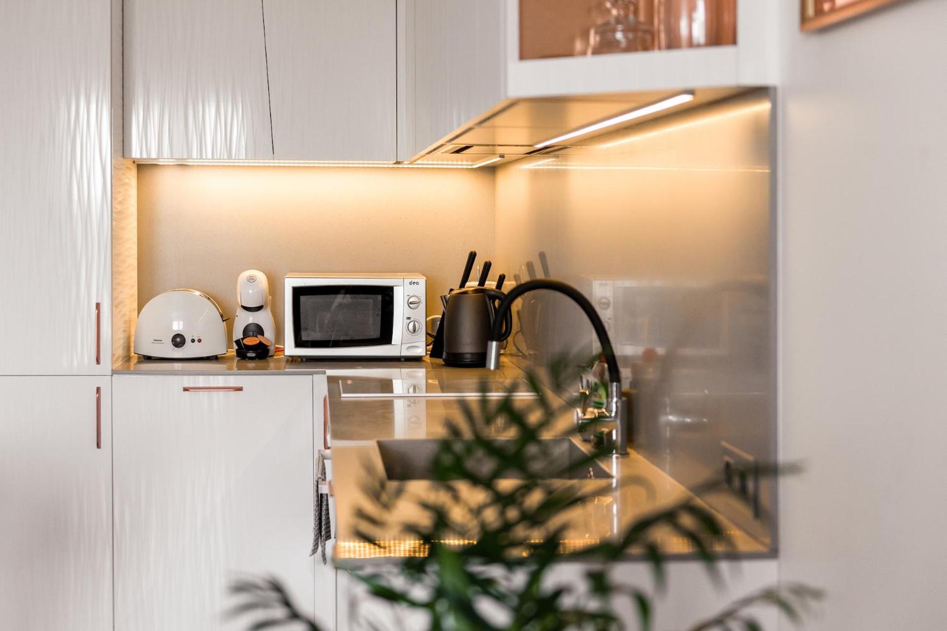 Bright Kaunas Apartment With Castle View Экстерьер фото