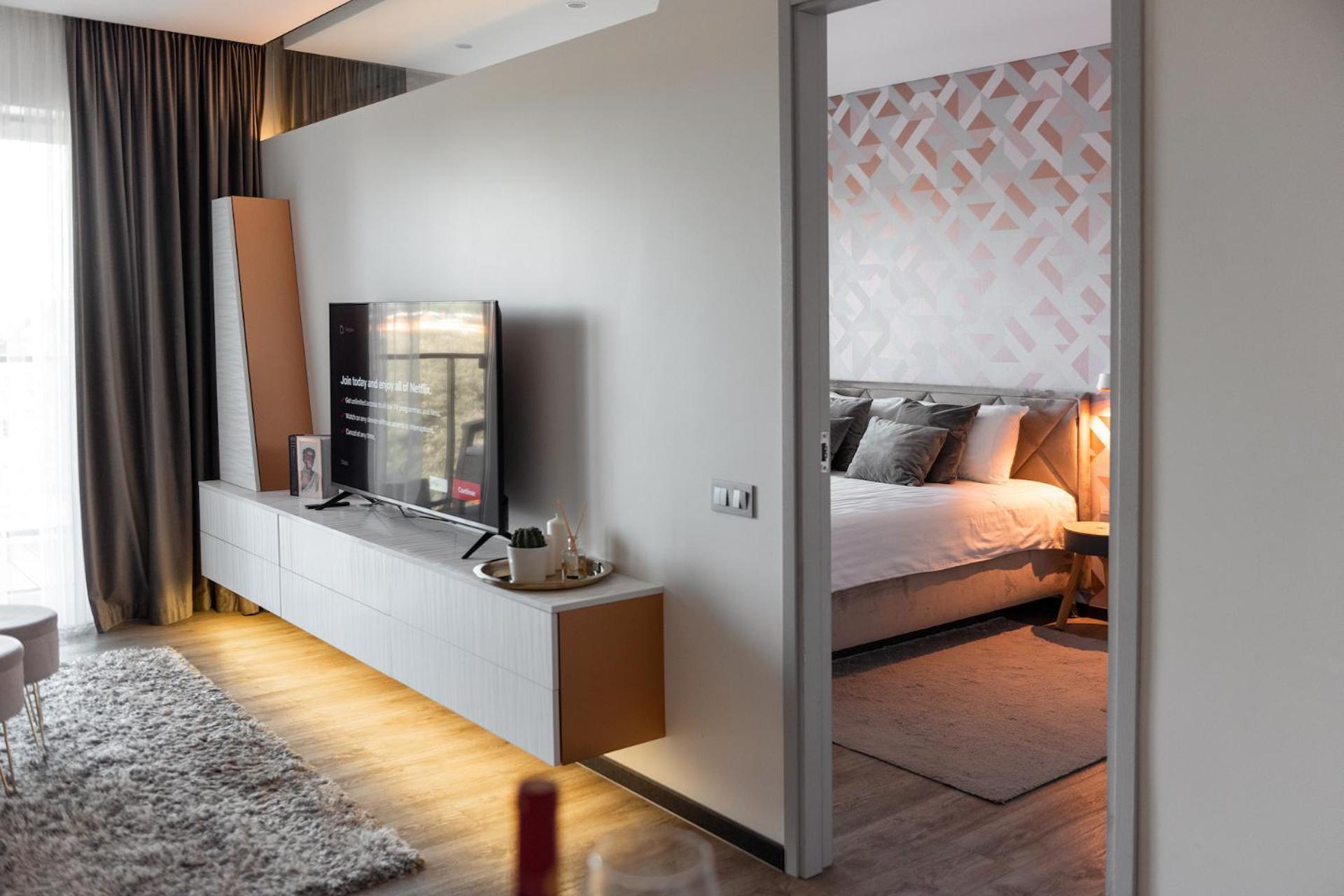 Bright Kaunas Apartment With Castle View Экстерьер фото