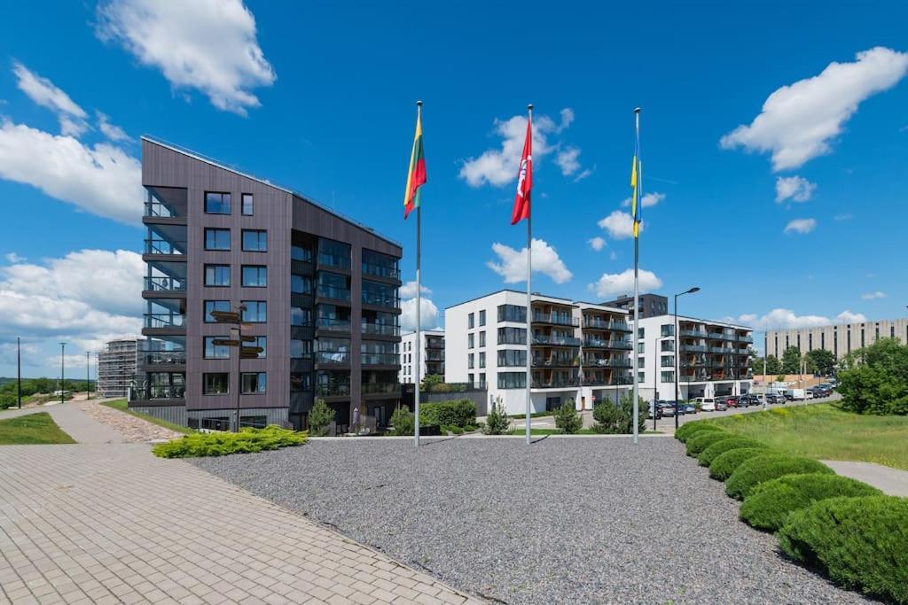 Bright Kaunas Apartment With Castle View Экстерьер фото