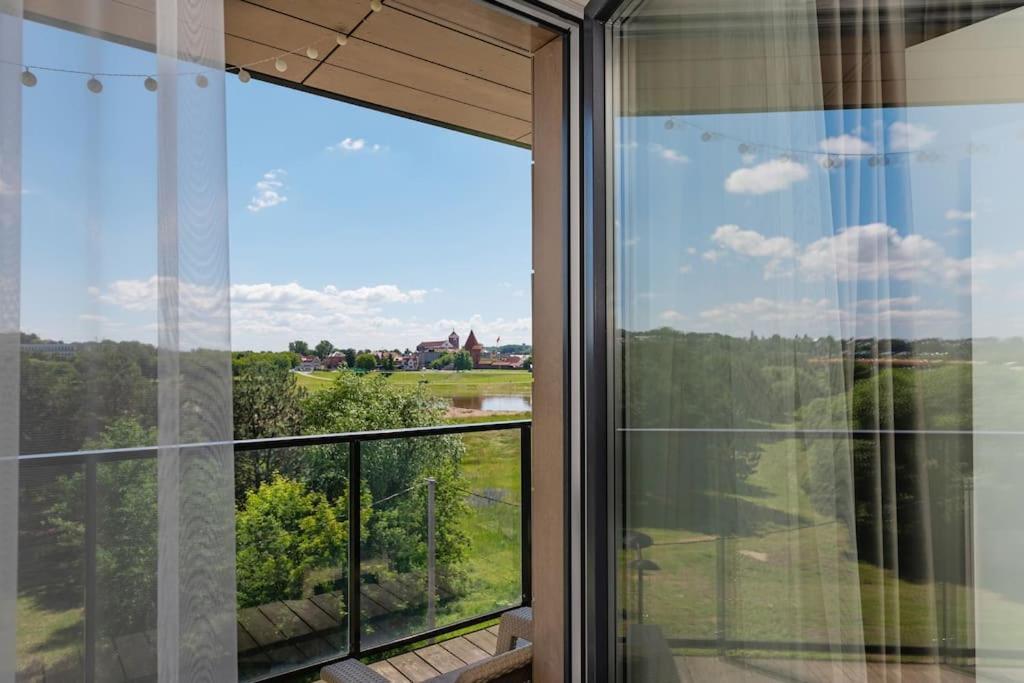 Bright Kaunas Apartment With Castle View Экстерьер фото